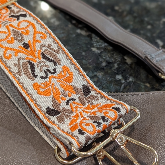 BCBG Hobo Soft Floppy Vegan Leather Crossbody Bag with Extra Strap Taupe - Picture 12 of 12